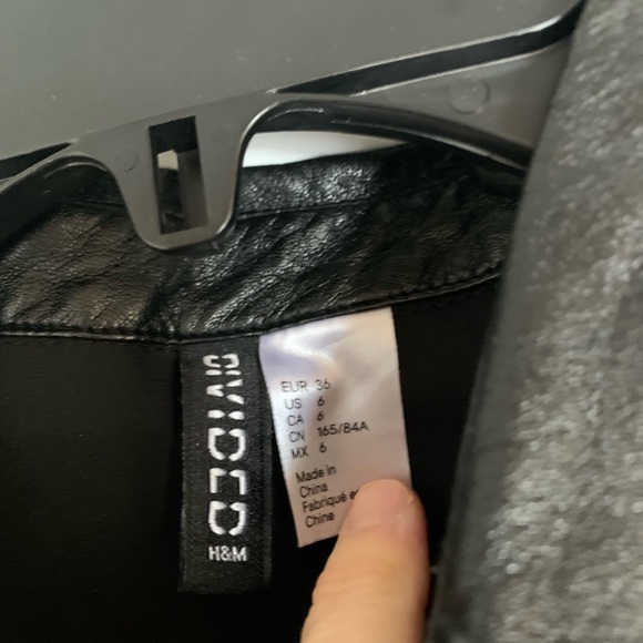 H&M Divided crop black faux leather top - Picture 3 of 3